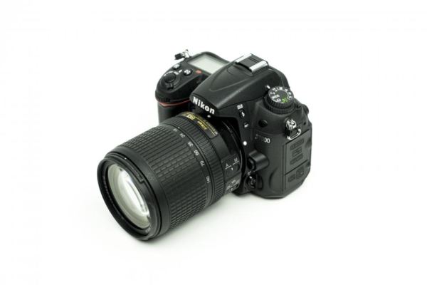 Camera-Nikon-D5N6